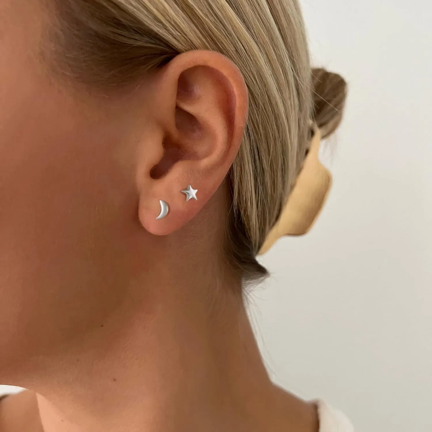 CHIC & ARTSY Solid Real 925 Sterling Silver Satr Moon Stud Earrings | Dainty Celestial Stud Earrings | Tiny Cartilage Earrings for Women