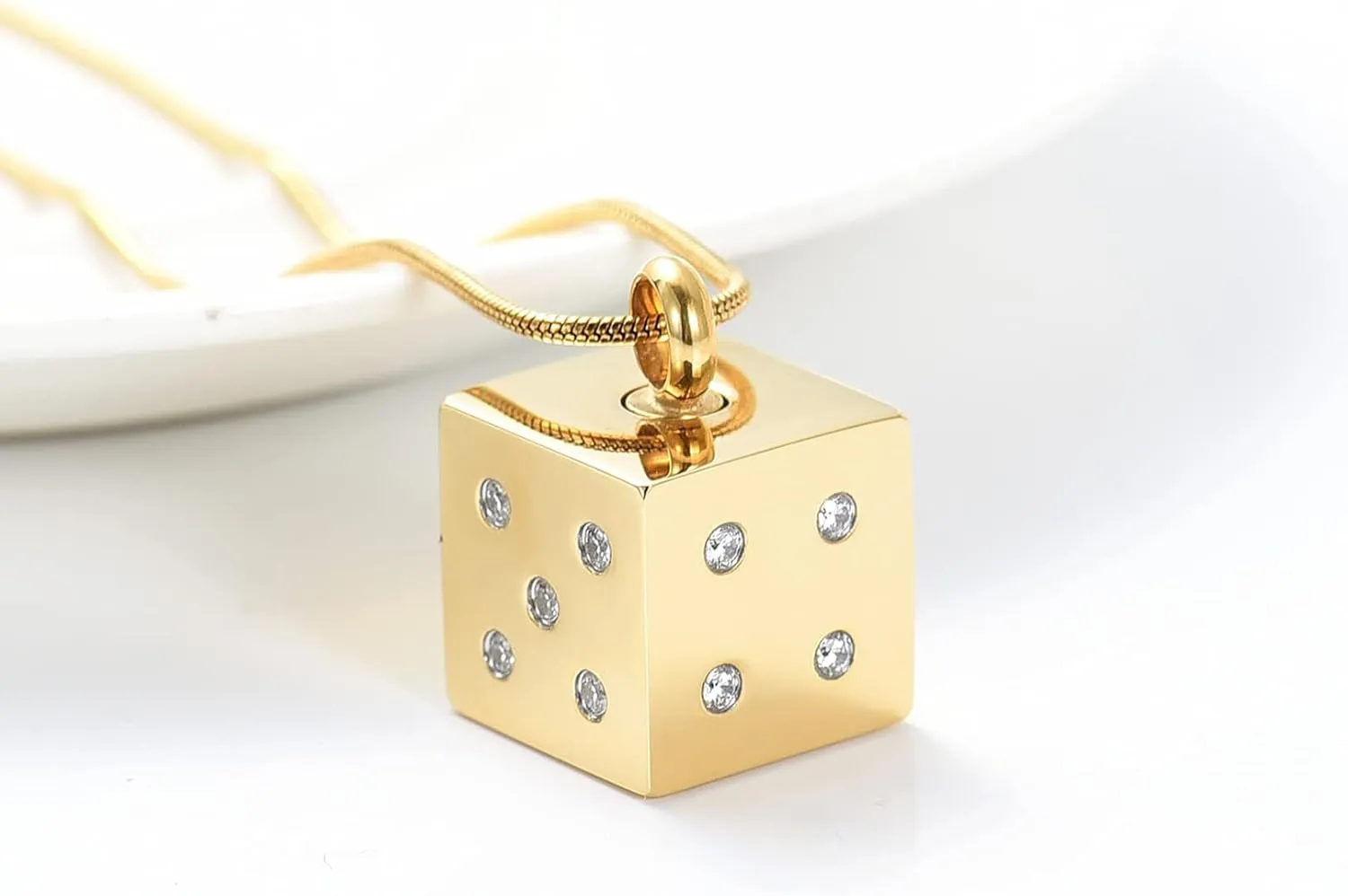 Hearbeingt Stainless Steel Cremation Jewelry for Ashes, Dice Memorial Urn Necklace for Men, Keepsake Pendant